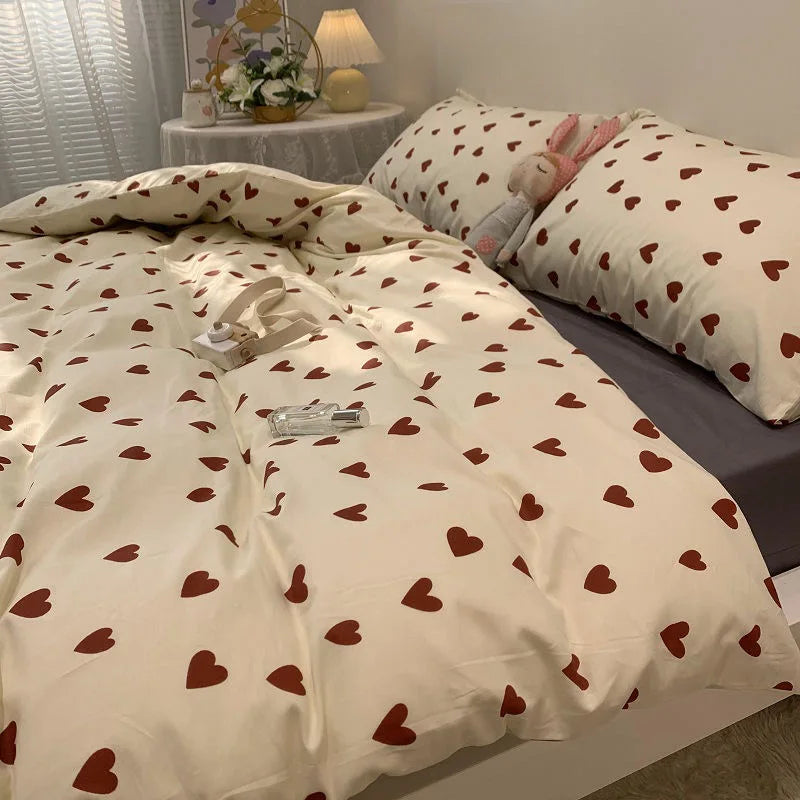 Embrace of Hearts: O Conjunto de Roupa de Cama que Promete Noites Românticas