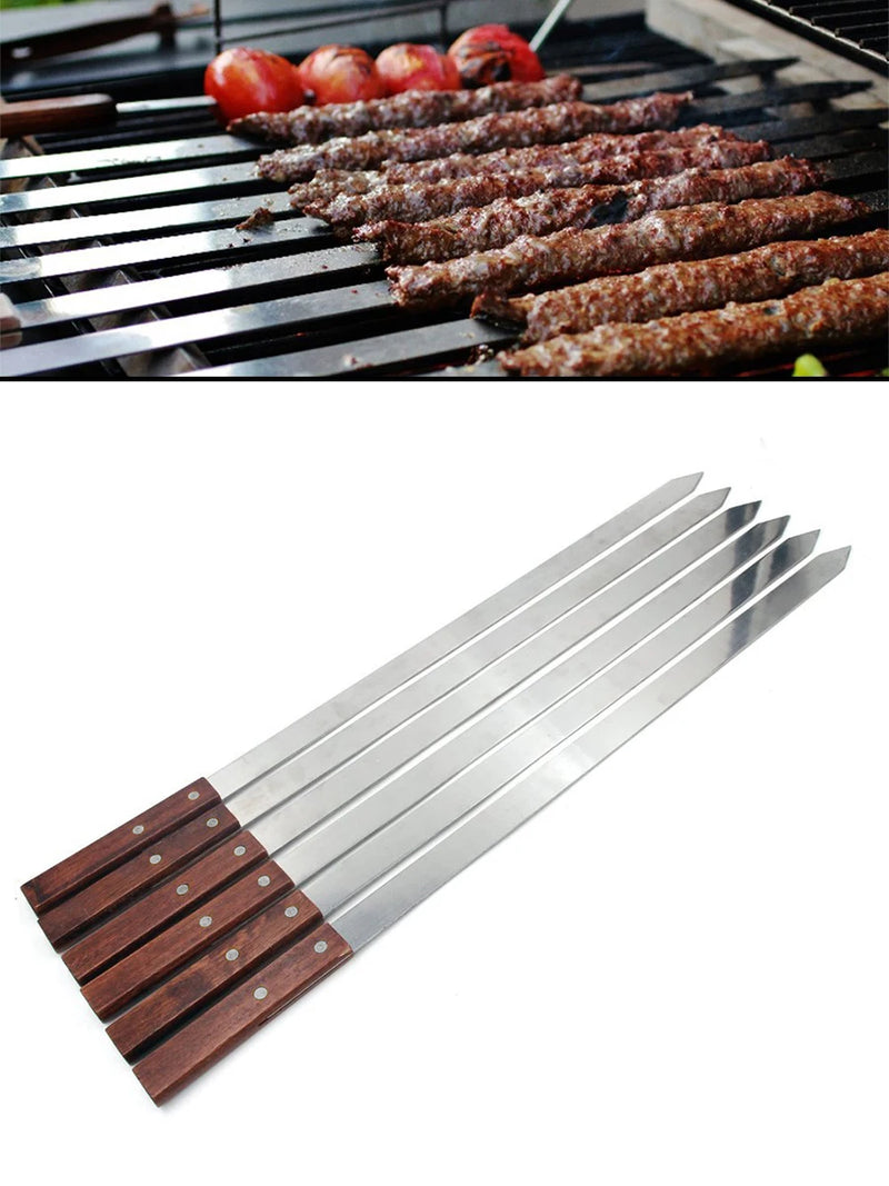 Espeto Churrasco 60cm - Cabo de Madeira para Assar Carnes em Casa e ao Ar Livre